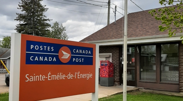 Postes Canada
